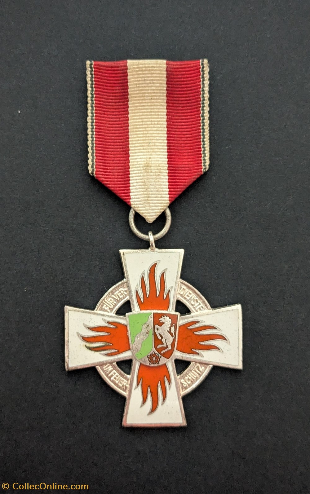 Médaille d’honneur des pompiers de l’Etat de Rhénanie-du-Nord- Westphalie medailles medaille d honneur des pompiers de l etat de rhenanie du nord westphalie