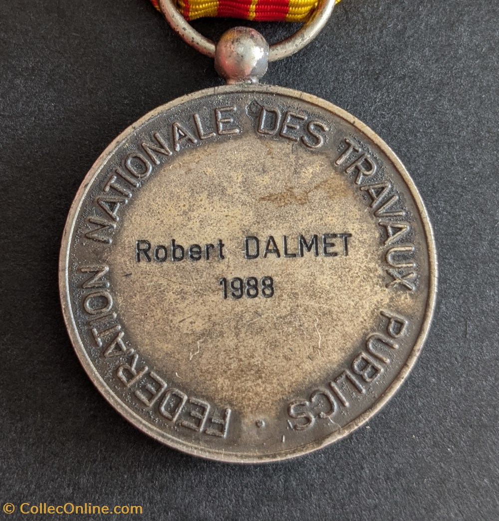 Médaille de la Fédération des travaux publics 3 medailles medaille de la federation des travaux publics