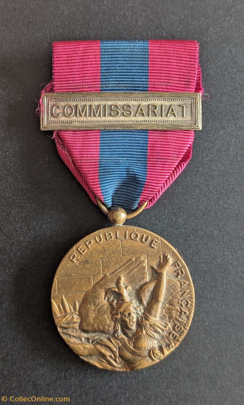 COMMISSARIAT 2 medailles france commissariat