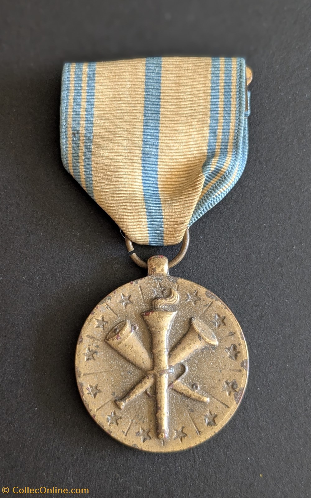 Armed Forces Reserve Medal medailles etats unis armed forces reserve medal