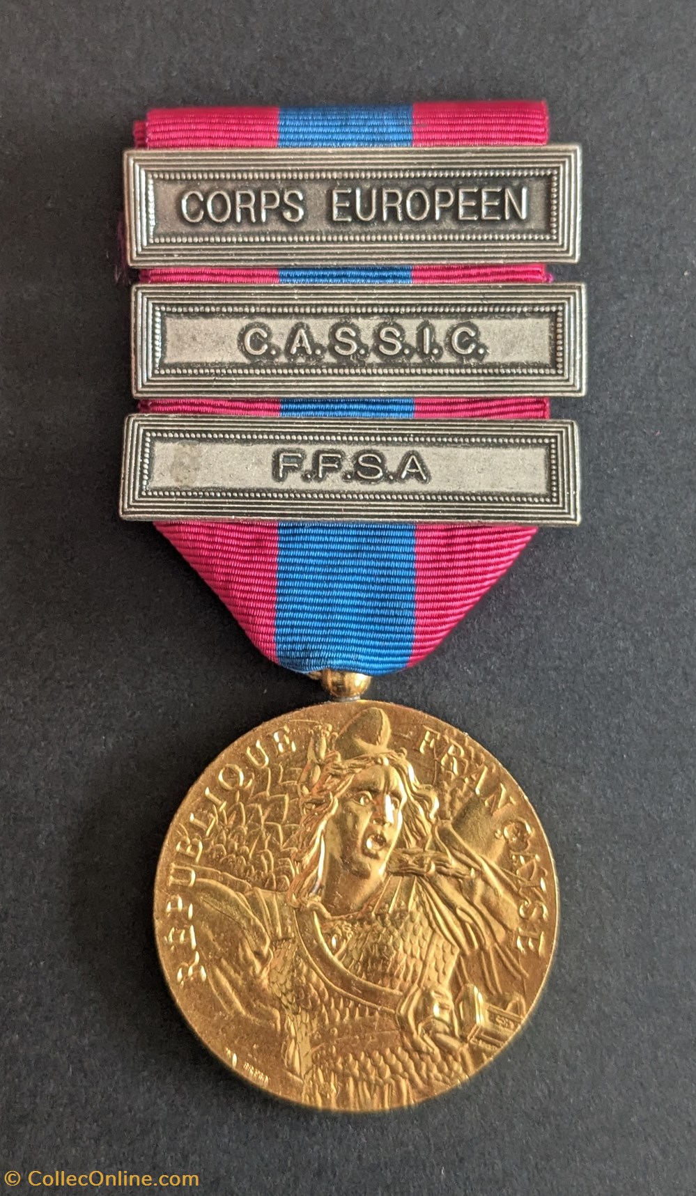 CORPS EUROPEEN - C.A.S.S.I.C. - F.F.S.A. 2 medailles france corps europeen c a s s i c f f s a