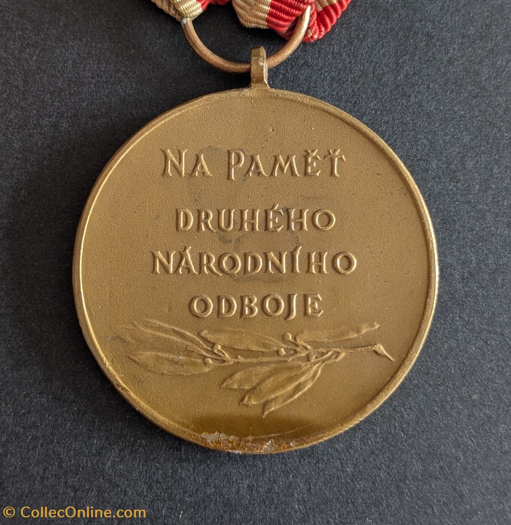 medailles republique tcheque g2 medaille de la seconde revolution nationale