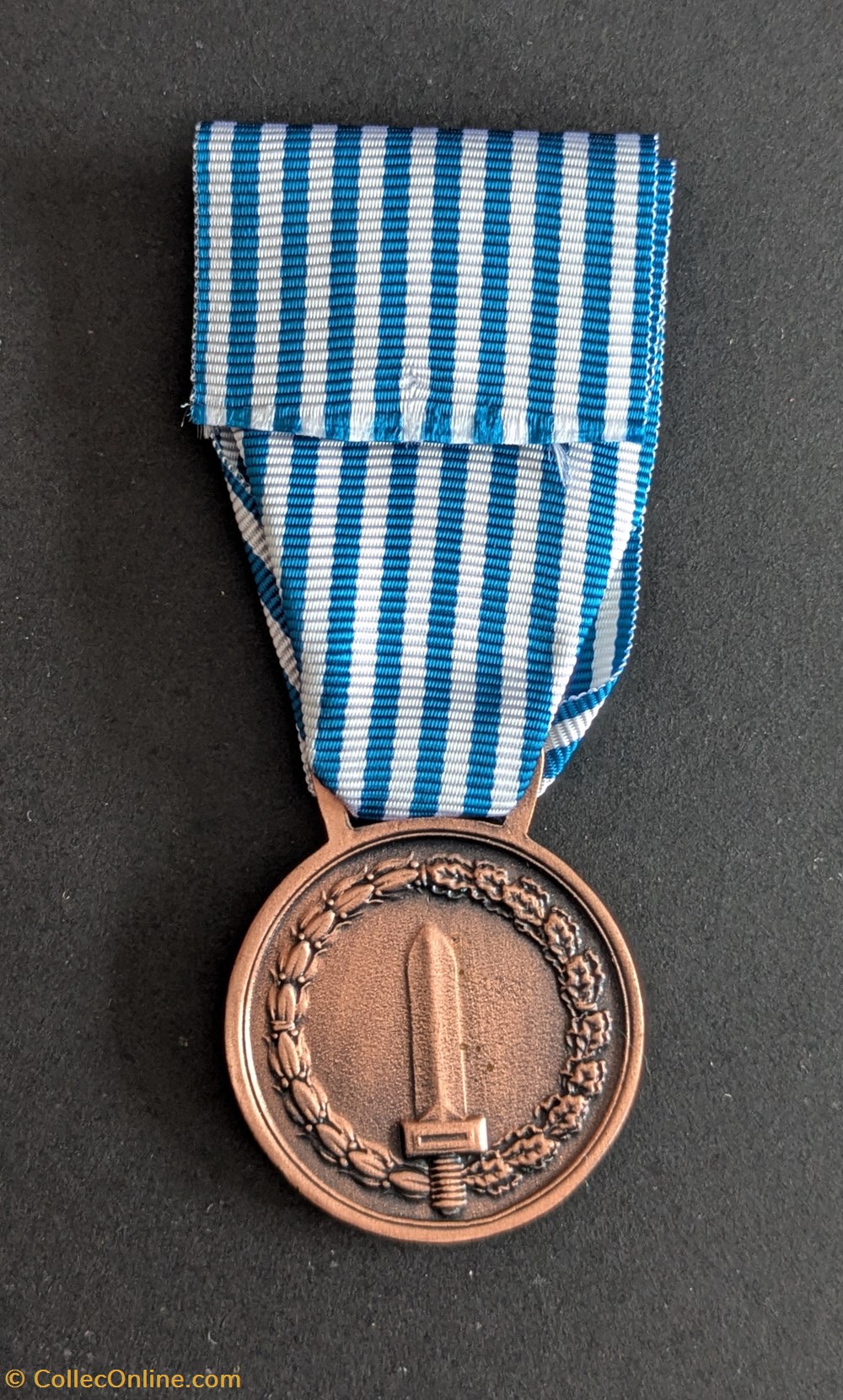MIL : Médaille du mérite militaire de long commandement medailles italie mil medaille du merite militaire de long commandement