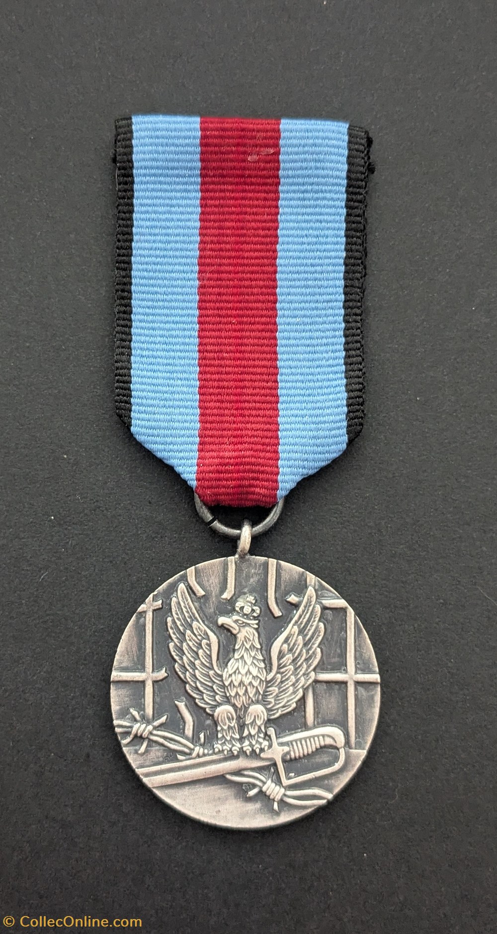Médaille Pro Memoria medailles pologne medaille pro memoria