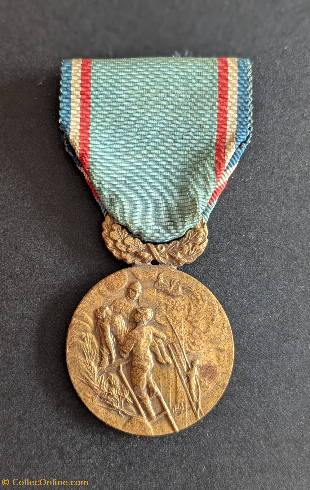 Médaille de l'Union des Sapeurs-pompiers de l'Yonne. medailles france medaille de union des sapeurs pompiers de yonne