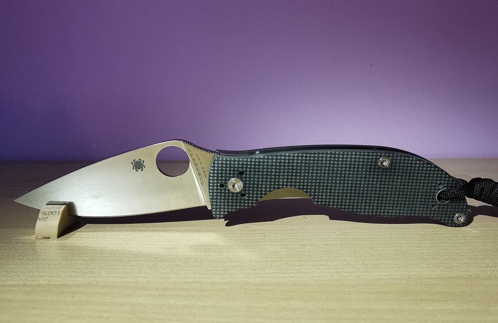 Spyderco Polestar C220GPGY , Sal Glesser design couteaux poches spyderco polestar c220gpgy sal glesser design