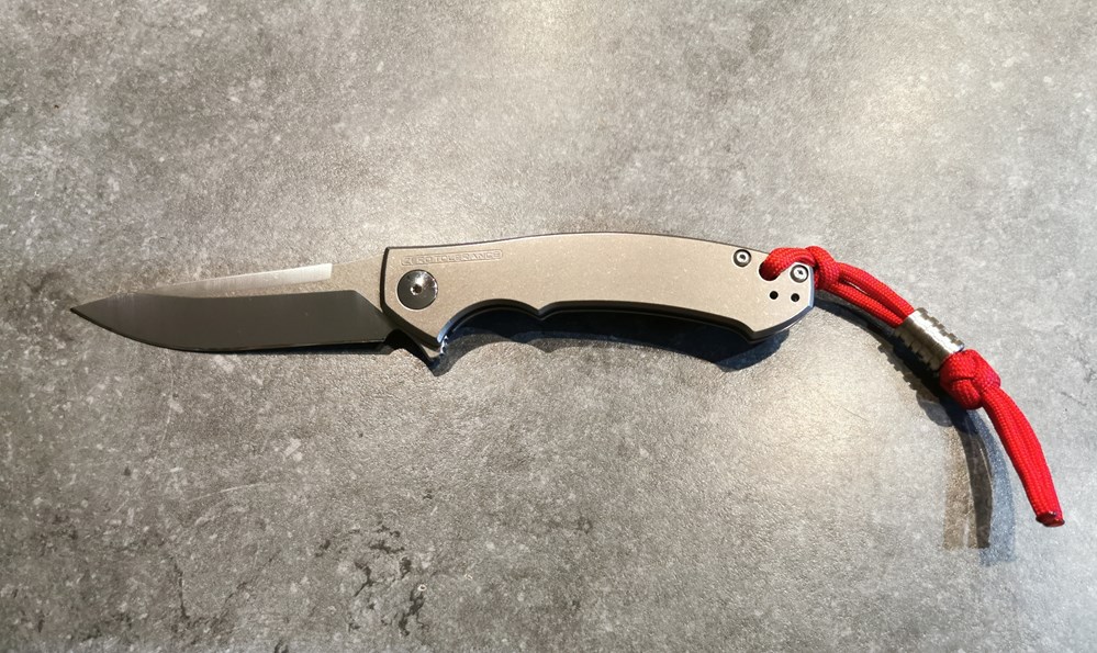 Zero Tolerance 0450CF couteau de poche, design Sinkevich couteaux poches zero tolerance 0450cf couteau de poche design sinkevich