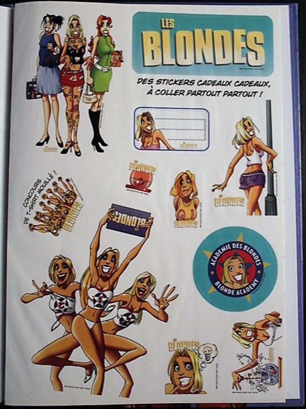 Les blondes - 10 - Ca se fête ! - EO 2009 avec planche de stickers 3 livres bd revues bandes dessinees les blondes 10 ca se fete eo 2009 avec planche de stickers
