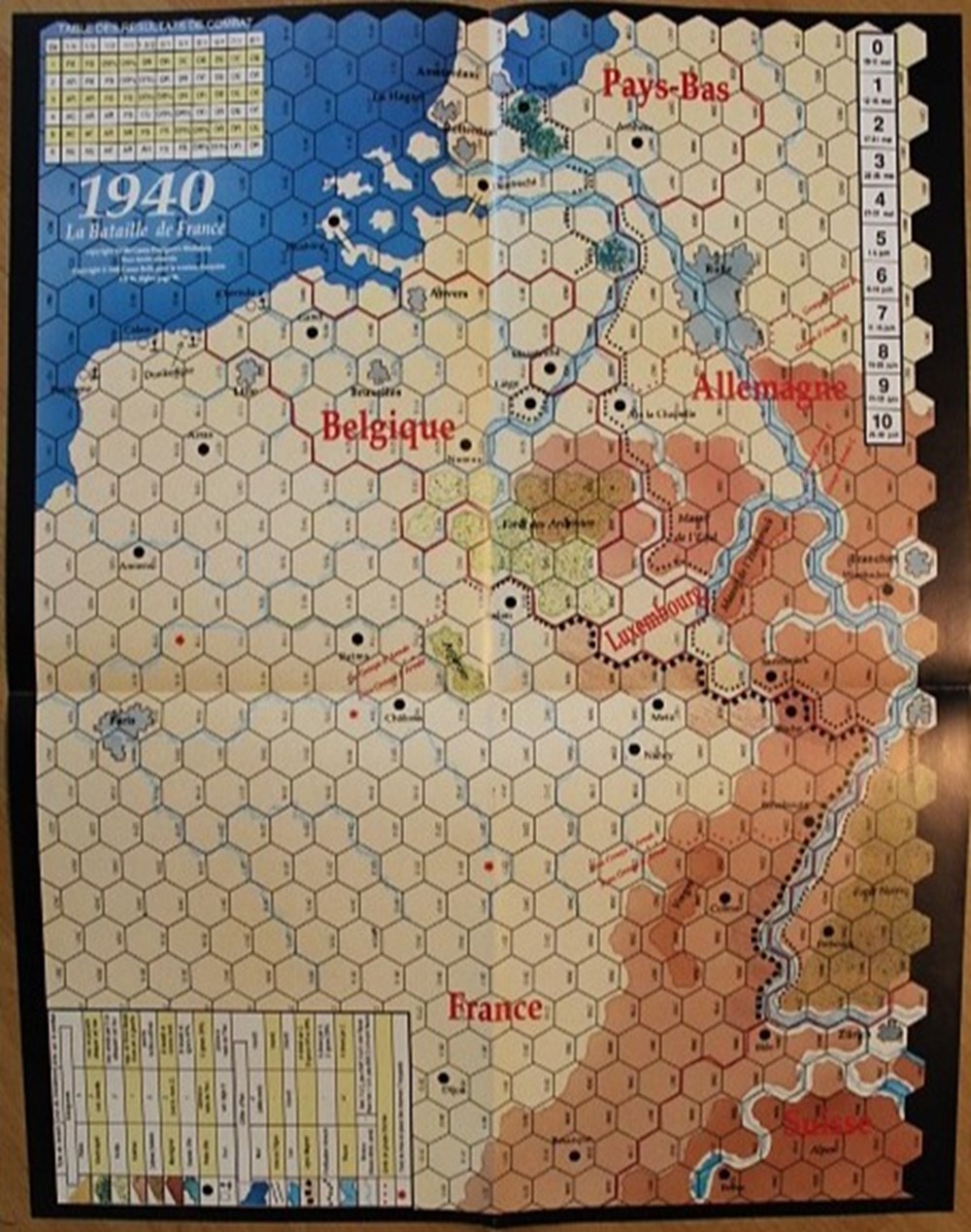 Casus Belli - Numéro 46 avec Wargame 1940 4 livres bd revues casus belli numero 46 avec wargame 1940