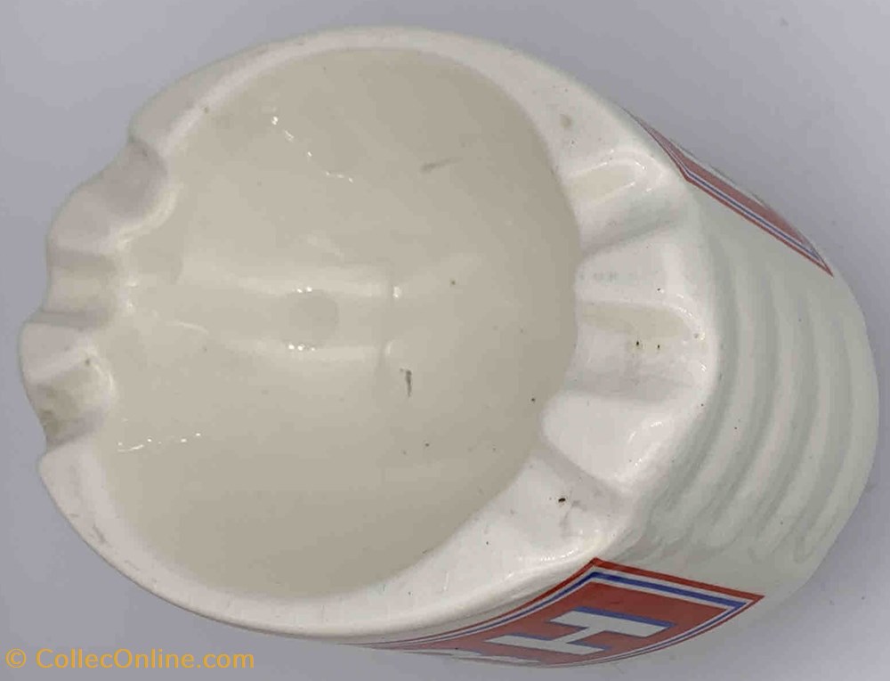 Byrrh 3 objets publicitaires byrrh