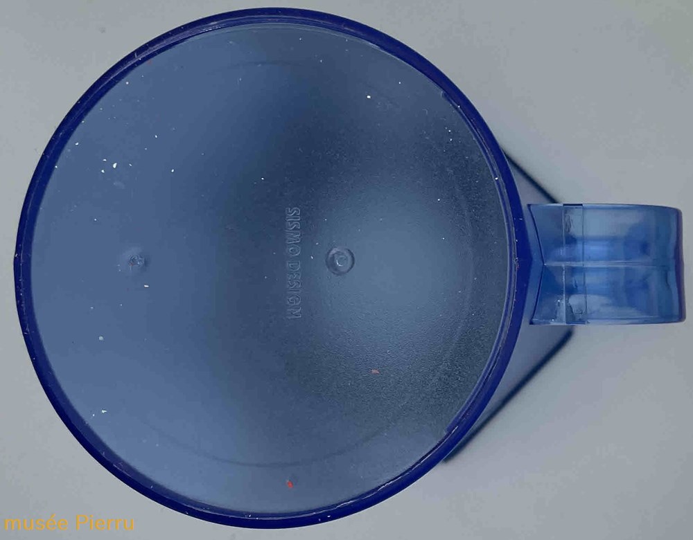 Pastis 51 bleu plastique objets publicitaires pastis 51 bleu plastique