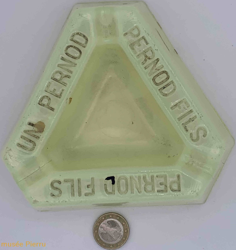 Pernod objets publicitaires pernod