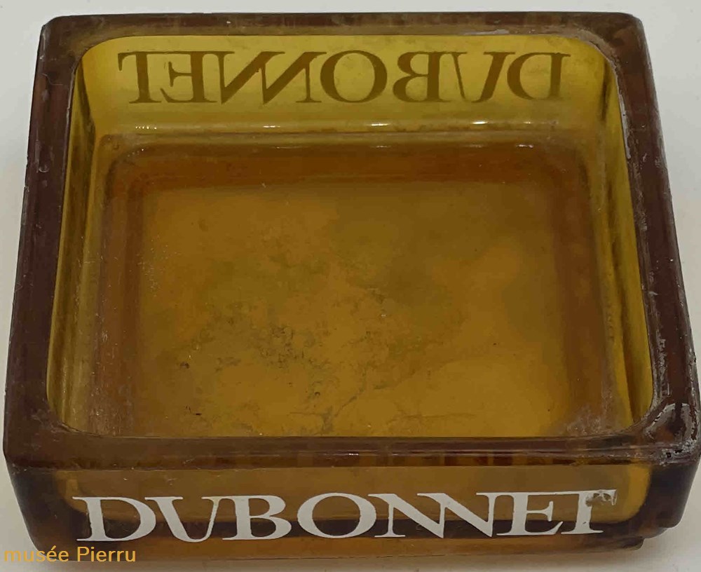 Dubonnet objets publicitaires dubonnet