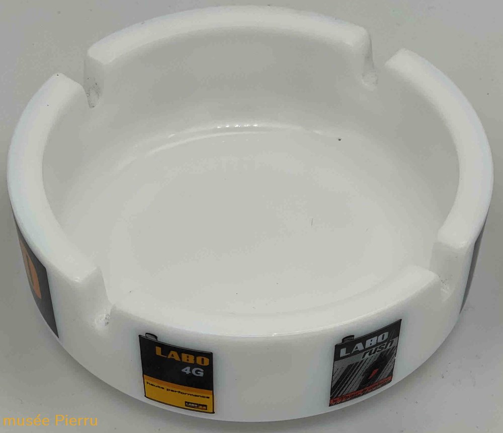 Labo 2 objets publicitaires labo