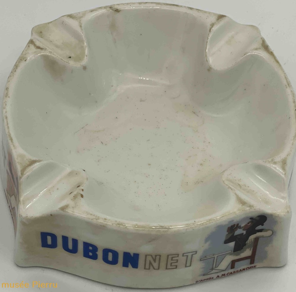 Dubonnet 4 objets publicitaires dubonnet