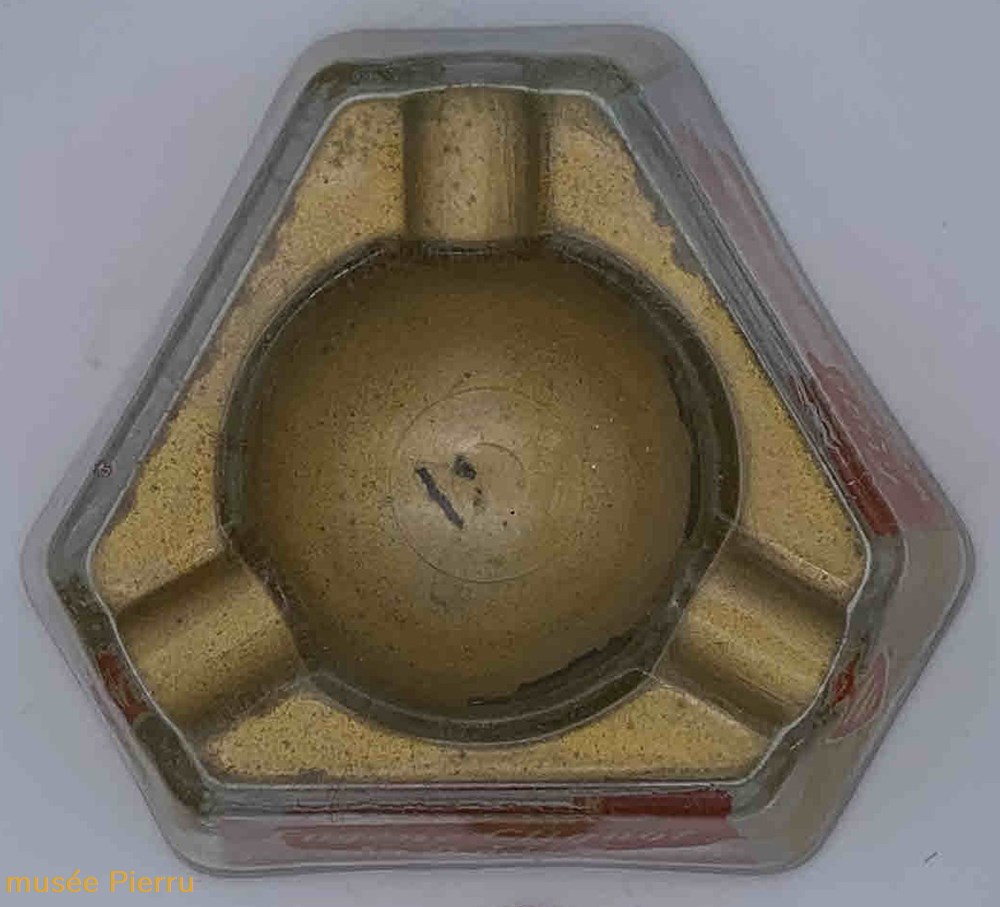 objets publicitaires eugene cliquot