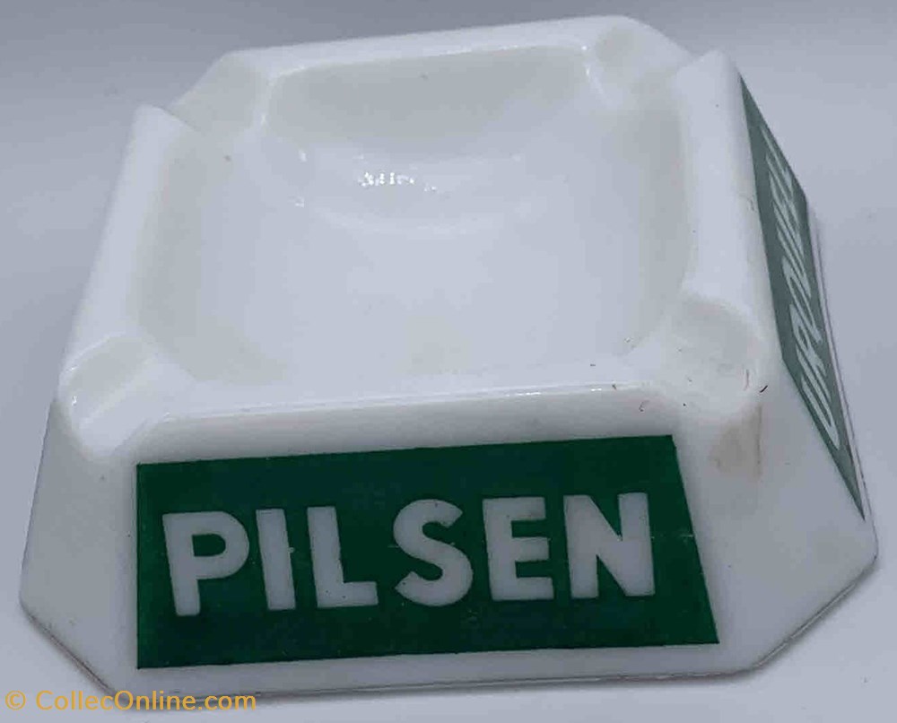 Pilsen Urquell 2 objets publicitaires pilsen urquell