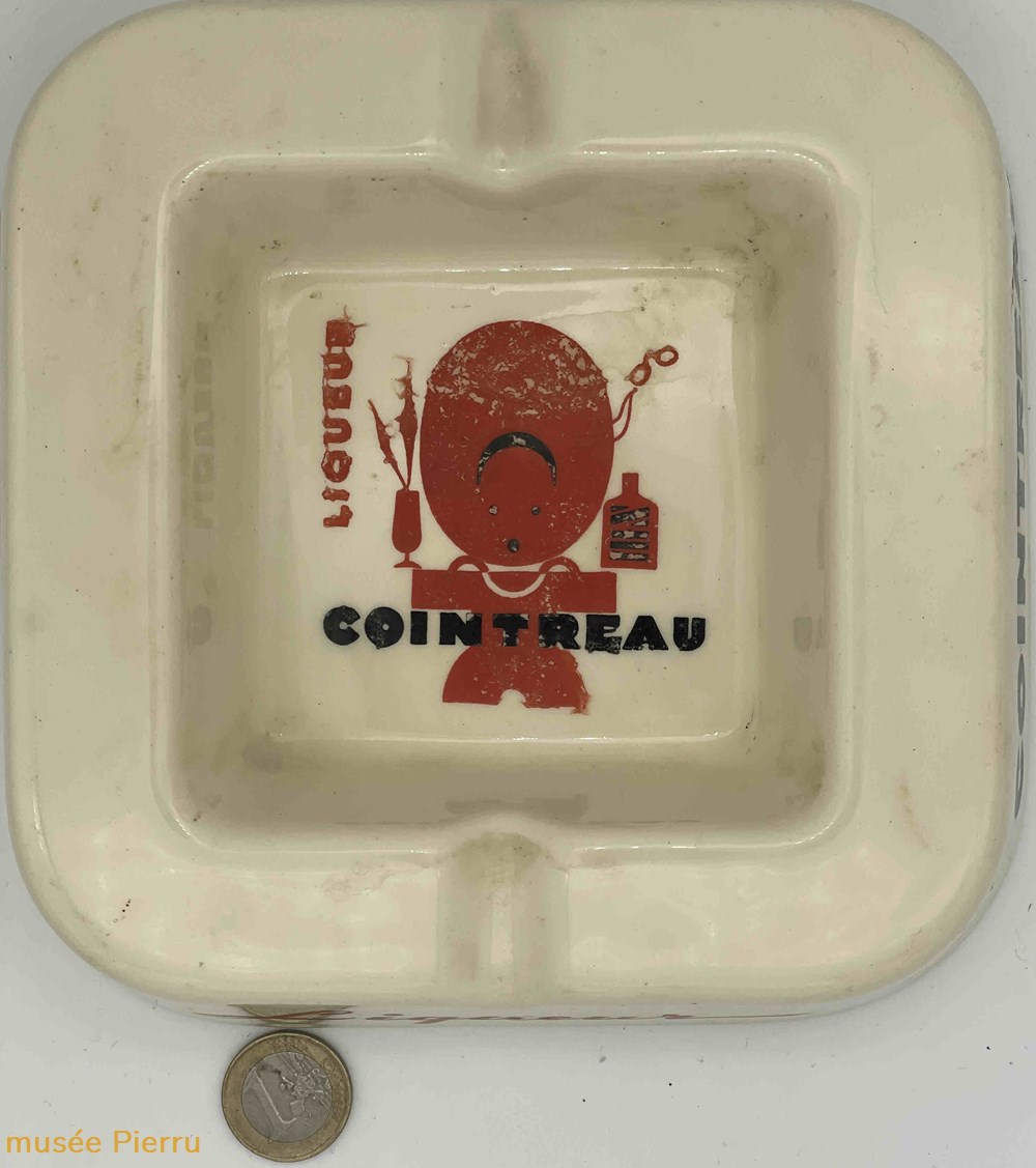 Cointreau 2 objets publicitaires cointreau