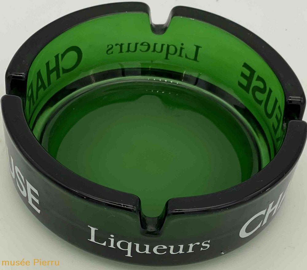Chartreuse 2 objets publicitaires chartreuse