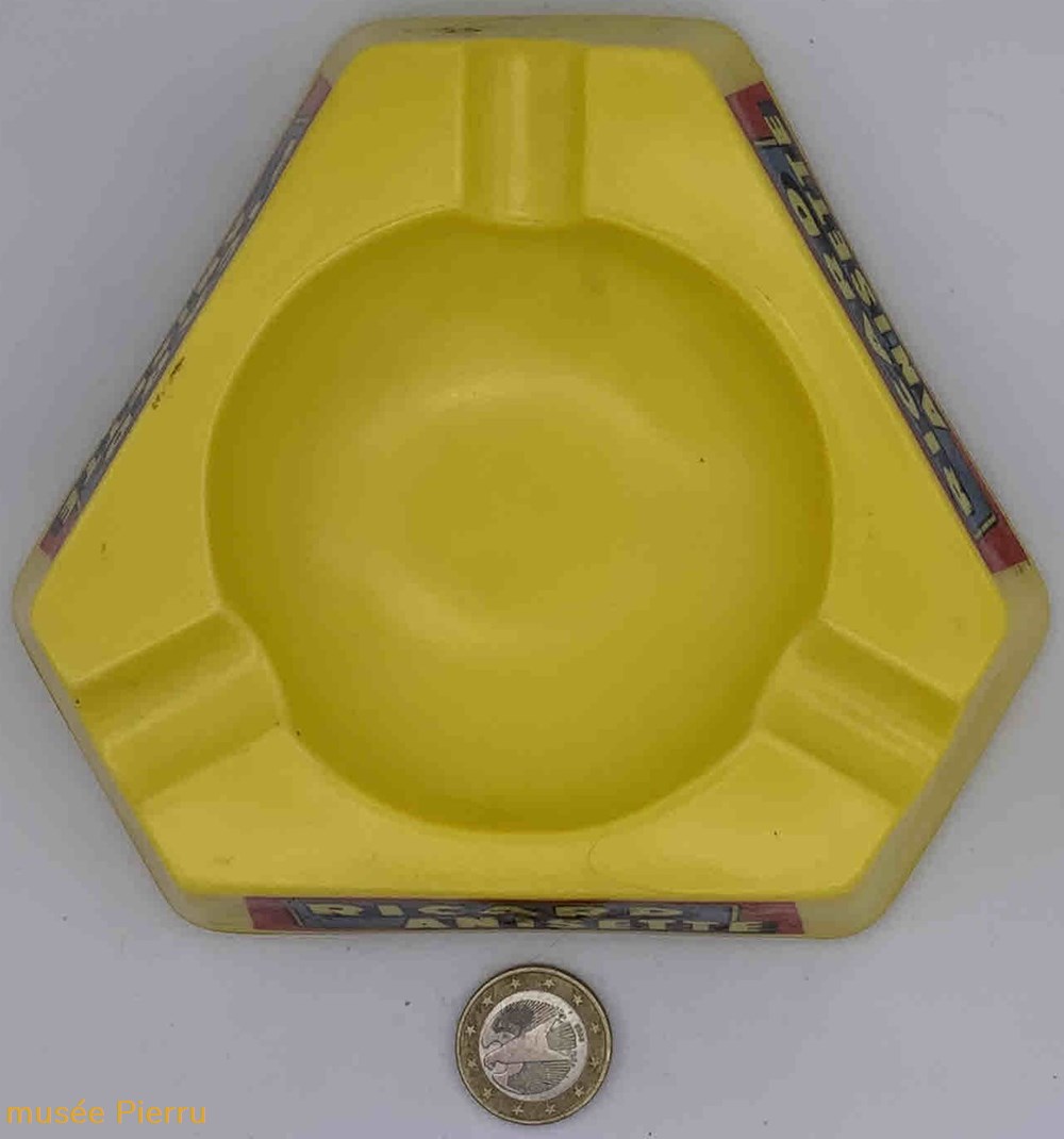 Ricard 2 objets publicitaires ricard