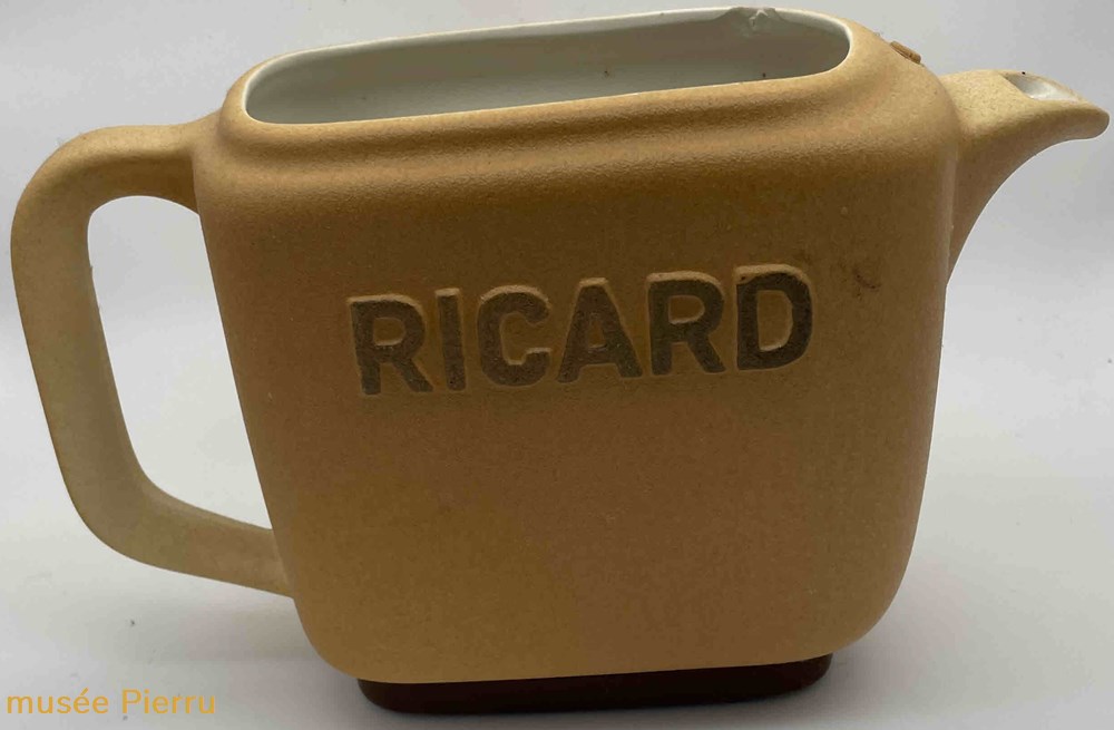 objets publicitaires ricard pave droit