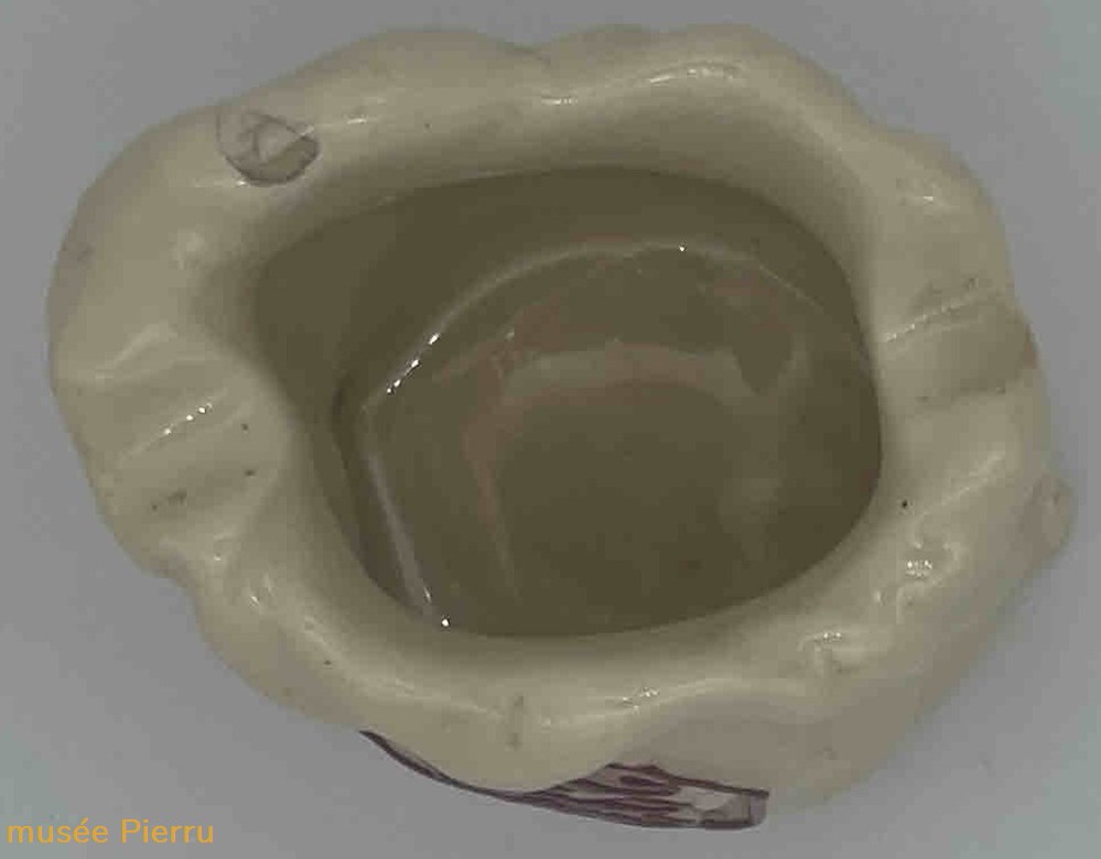 Saint Gobain 3 objets publicitaires saint gobain