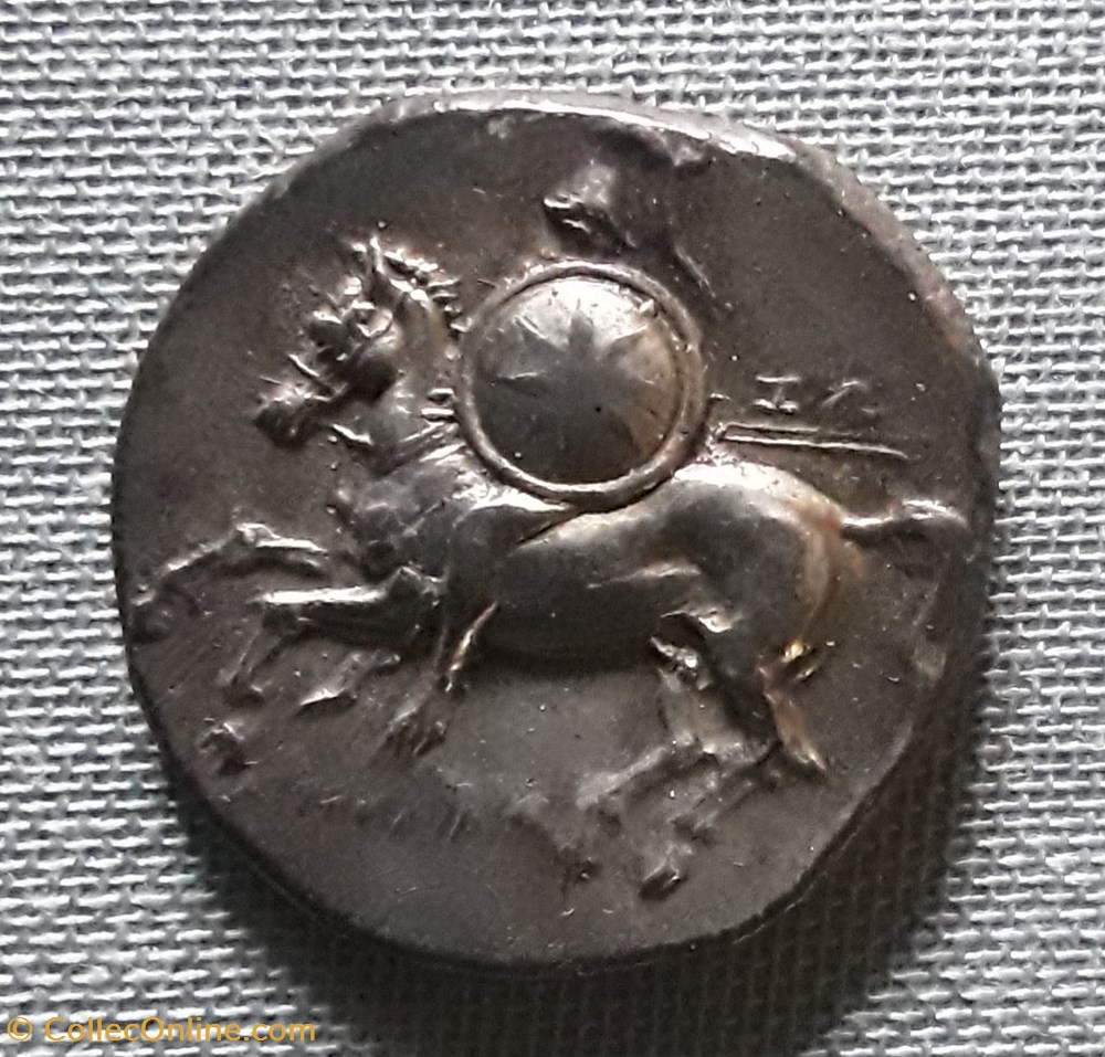 Calabre Tarente 281-272 Av.J.C. monnaies antiques grecques calabre tarente 281 272 av j c