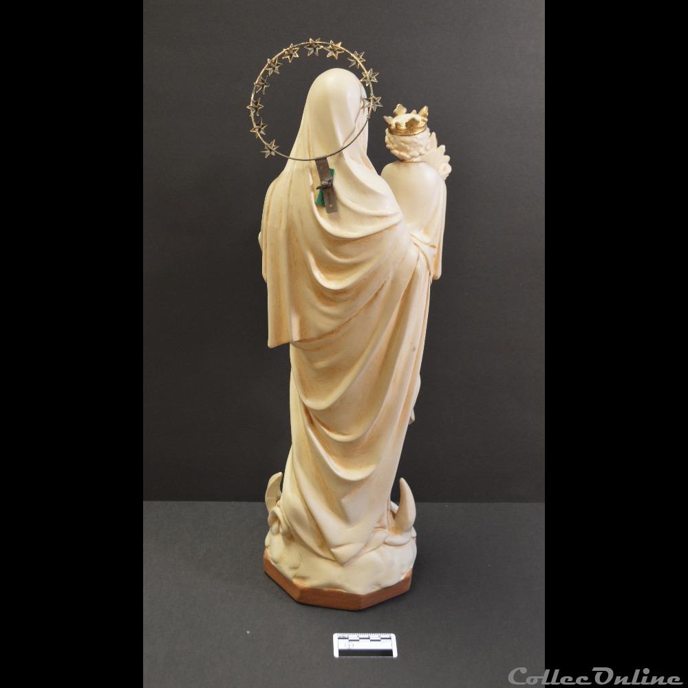 21 - Statue de Notre-Dame du Très-Saint-Sacrement (T.S.S.) / Vierge au petit doigt 2 patrimoine religieux objet culte 21 statue de notre dame du tres saint sacrement t s s vierge au petit doigt