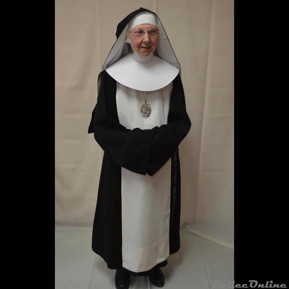 10 - Costume des Oblates de Béthanie (Avant Vatican 2) 4 patrimoine religieux objet culte 10 costume des oblates de bethanie avant vatican 2