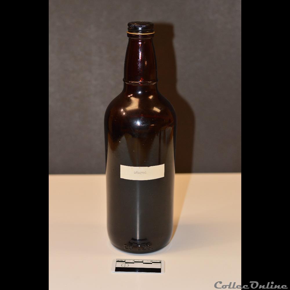 61 - Bouteille de Génovol - avec son contenu 2 patrimoine religieux objet culte 61 bouteille de genovol avec son contenu