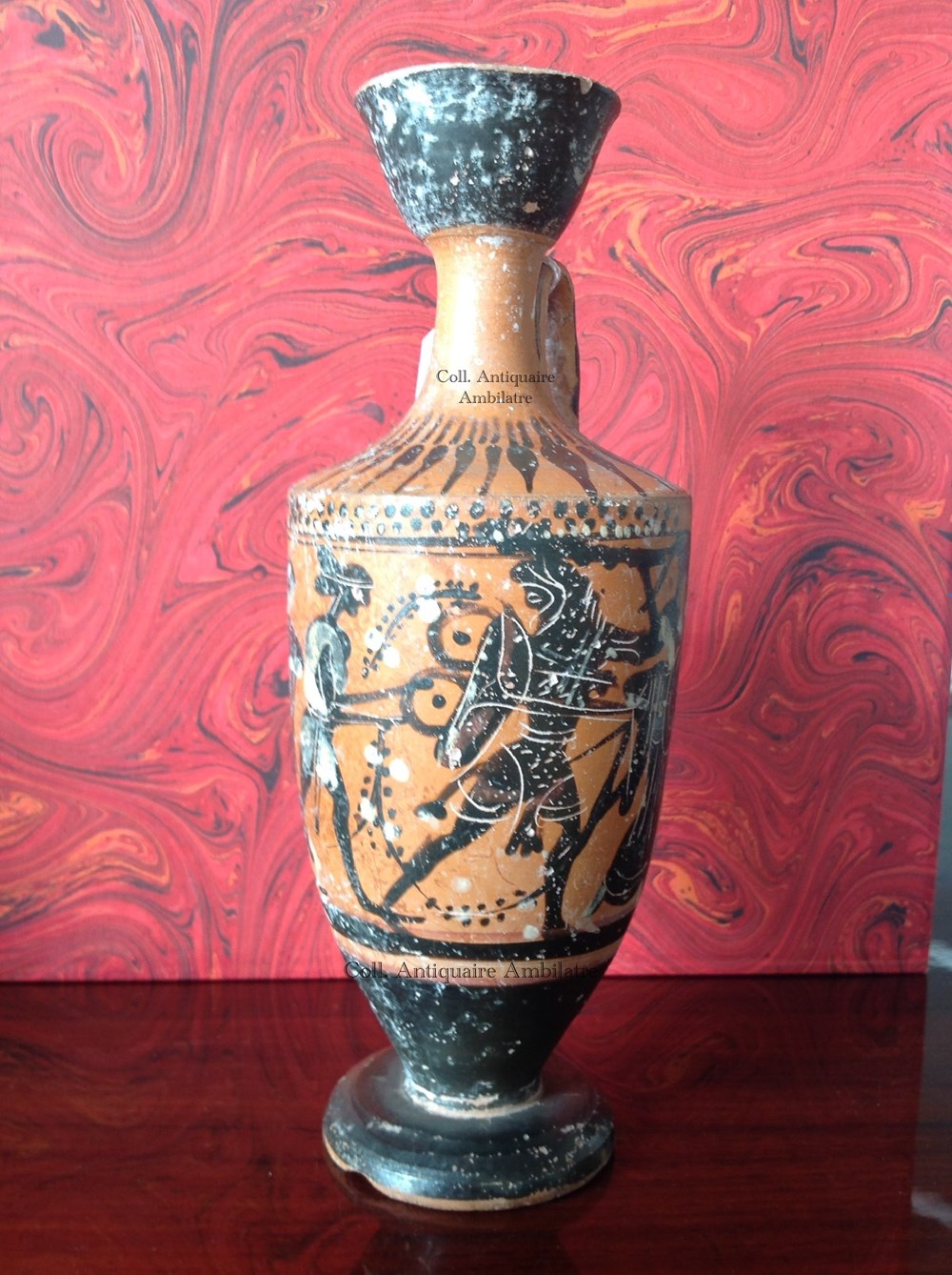 Lécythe attique à figures noires - ancienne coll. Louis- Gabriel Bellon art antiquites archeologie europe lecythe attique a figures noires ancienne coll louis gabriel bellon