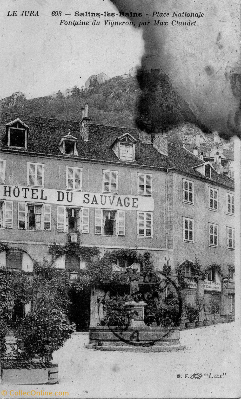 salins les Bains (Place nationale & fontaine du vigneron par Max Claudet) cartes postales europe france salins les bains place nationale fontaine du vigneron par max claudet
