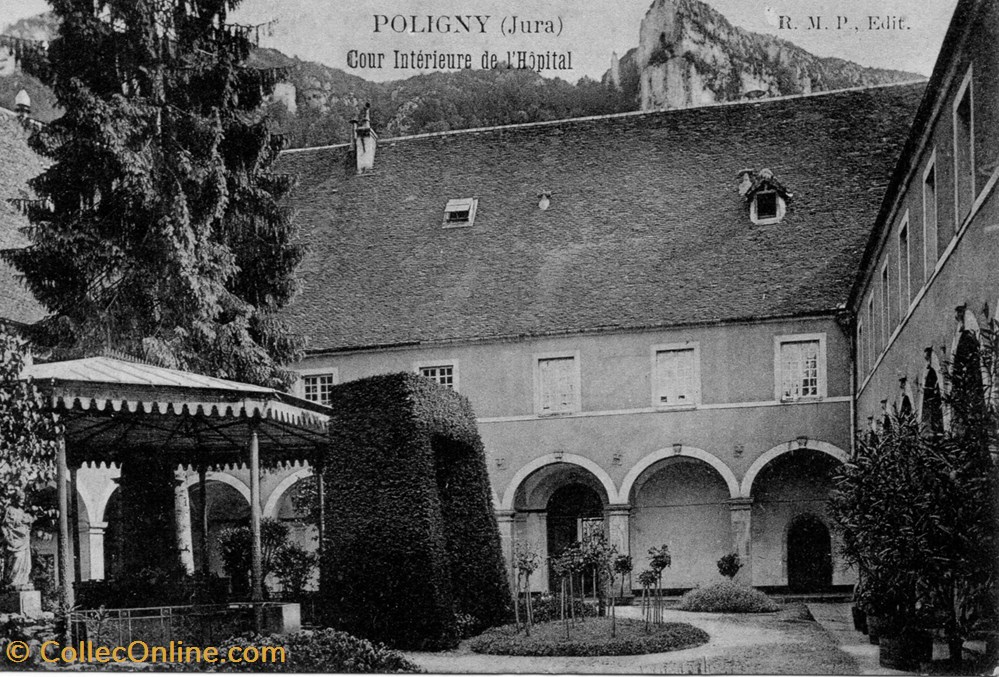 Poligny (Cour intérieure de L'hôpital) cartes postales europe france poligny cour interieure de hopital