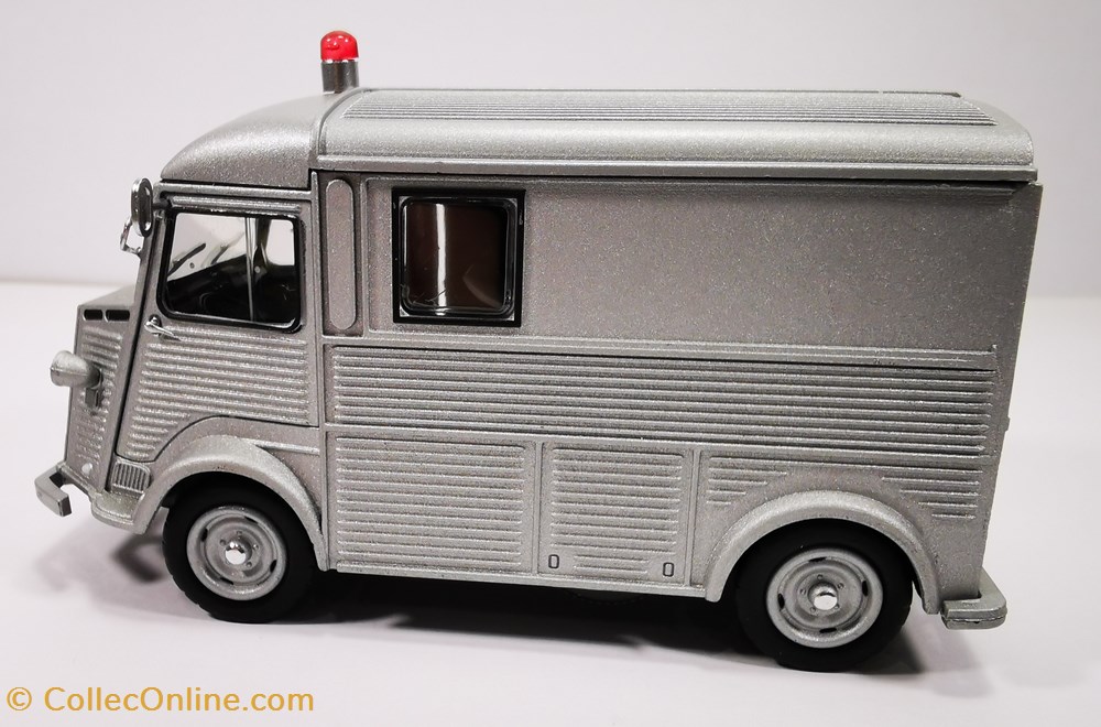 modeles reduits voitures citroen type hz in secour militaire 1968