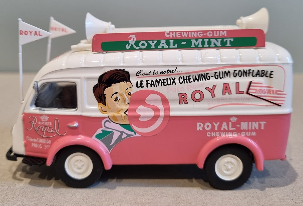 RENAULT 1000 kg - Royal Mint - Chewing gum 1952 modeles reduits renault 1000 kg royal mint chewing gum 1952