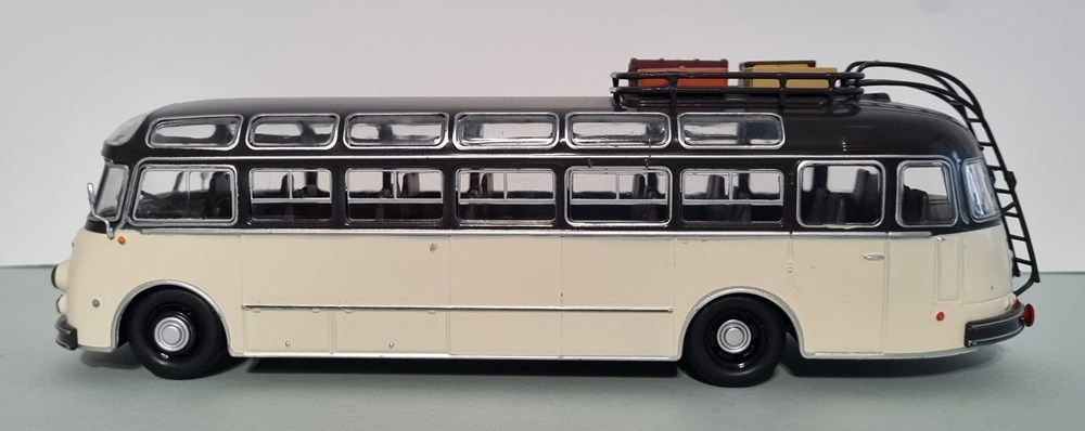 ISOBLOC AUTOCAR 648 DP modeles reduits isobloc autocar 648 dp