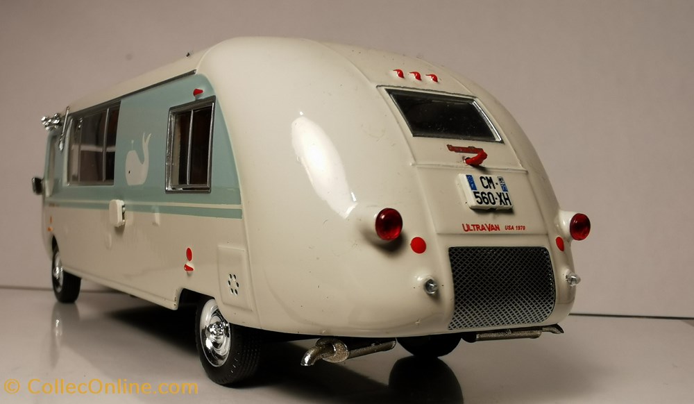 modeles reduits chevrolet camping car ultravan corvette 1970