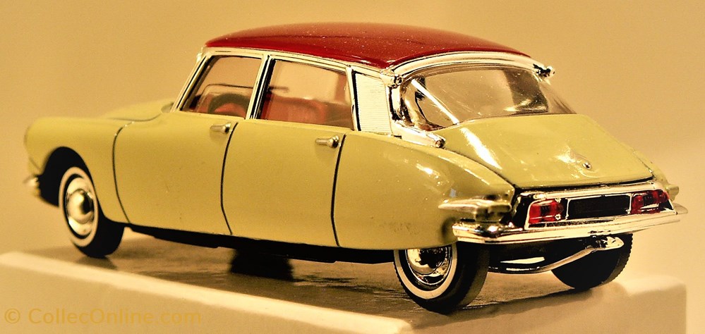 CITROËN BERLINE DS19 / 1956 modeles reduits citroen berline ds19 1956