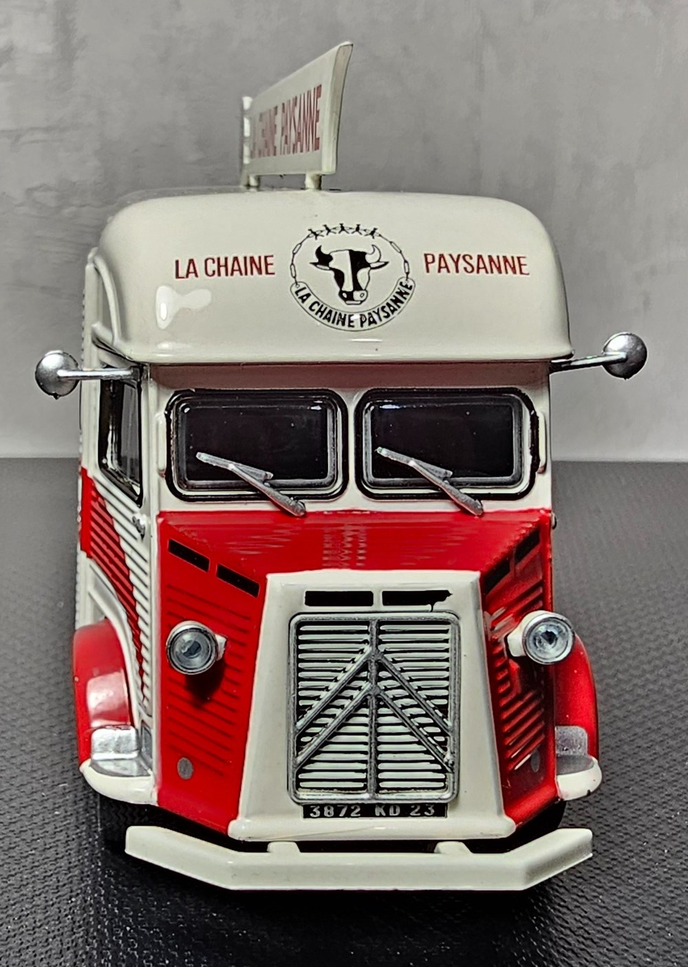 CITROËN TYPE HY "LA CHAINE PAYSANNE" 1954 modeles reduits voitures citroen type hy la chaine paysanne 1954