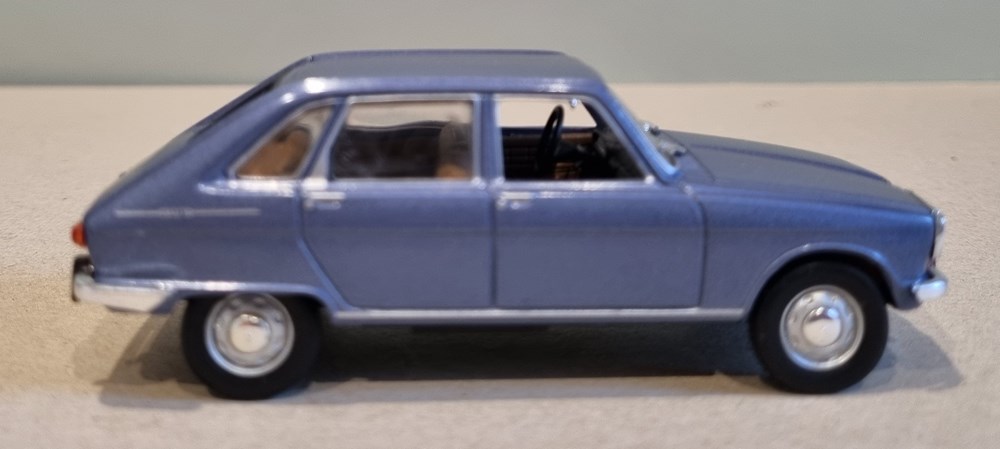 RENAULT R16 1965 modeles reduits renault r16 1965