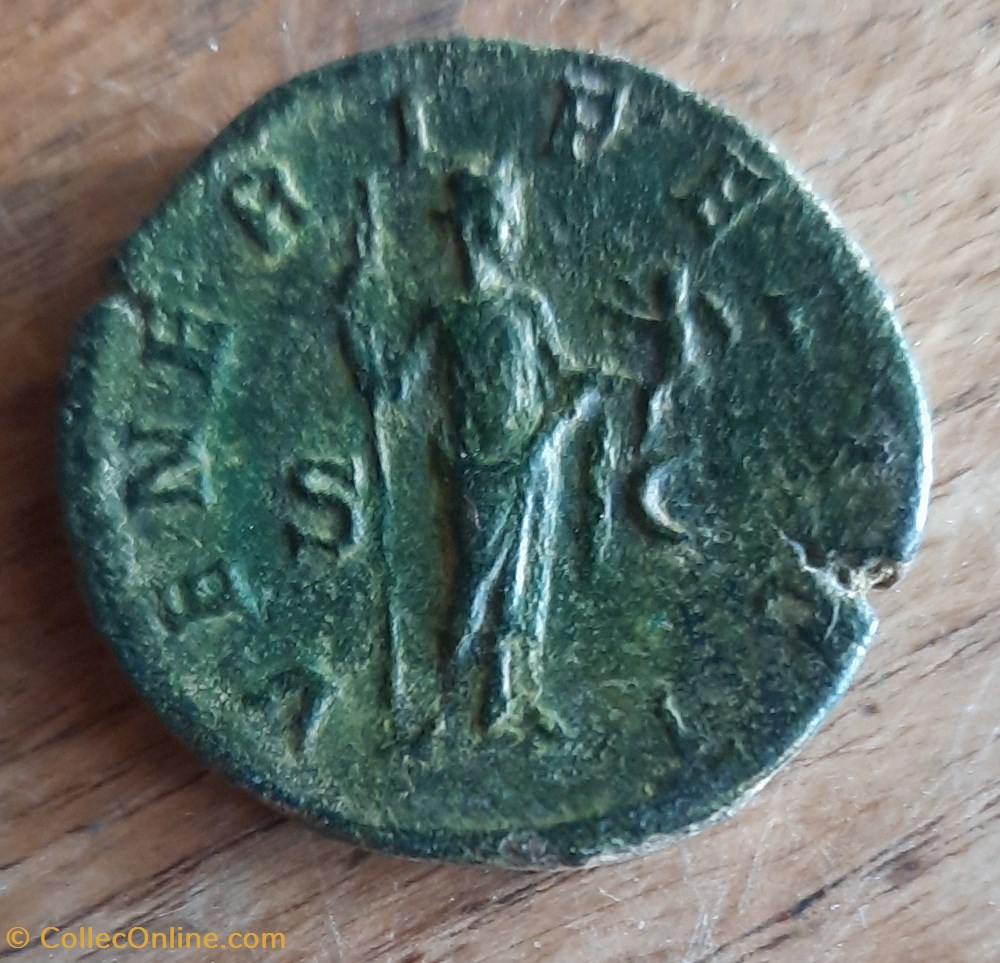 Julia Mamee A/ Buste diademe a d R/ Venus debout de face D 29.6 P22.19g RCV 8322 RIC 694 C 62 monnaie antiquite av jc ap romaine republicaine imperiale julia mamee a buste diademe a d r venus debout de face d 29 6 p22 19g rcv 8322 ric 694 c 62
