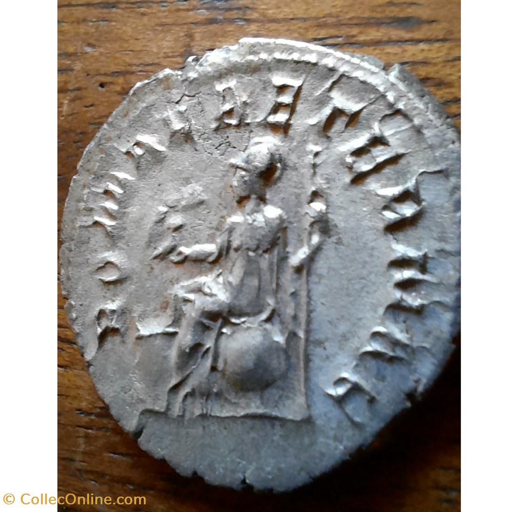 Philippe 1 l Arabe A/Buste radie a d R/Rome assise a g +247 D 21.8 P3.45 RCV8954 C 170 RIC45 monnaie antique av jc ap romaine republicaine imperiale philippe 1 l arabe a buste radie a d r rome assise a g 247 d 21 8 p3 45 rcv8954 c 170 ric45