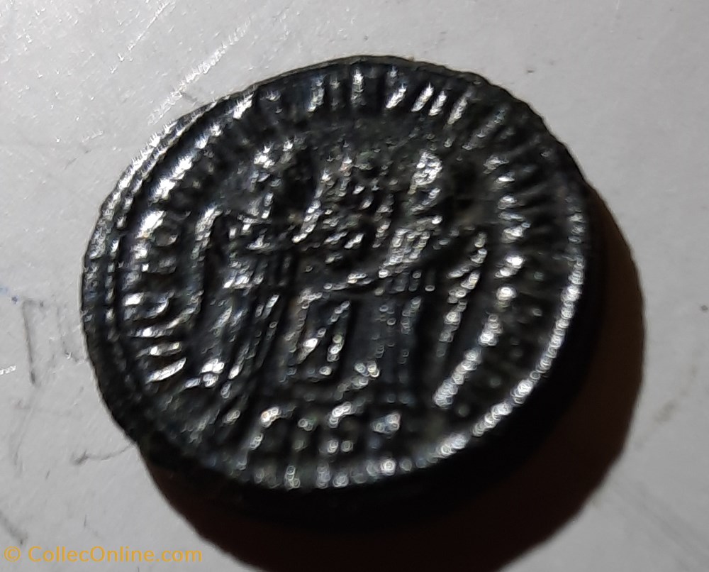 Constantin 1° A/Buste casque a d R/ Victoires debout face a face +318+319 D17.7 P2.34g C639 RIC47 monnaie antique av jc ap romaine republicaine imperiale constantin 1 a buste casque a d r victoires debout face a face 318 319 d17 7 p2 34g c639 ric47
