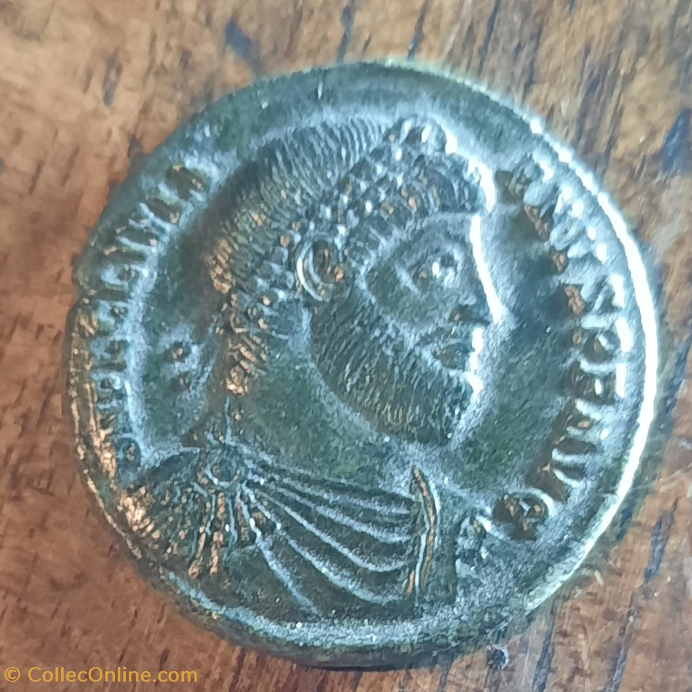 Julien 2 A/Buste diademe a d R/Taureau a d ,dessus 2 etoiles D27.6 P 8.86g RIC 106 RC 4072 var monnaie antique av jc ap romaine republicaine imperiale julien 2 a buste diademe a d r taureau a d dessus 2 etoiles d27 6 p 8 86g ric 106 rc 4072 var