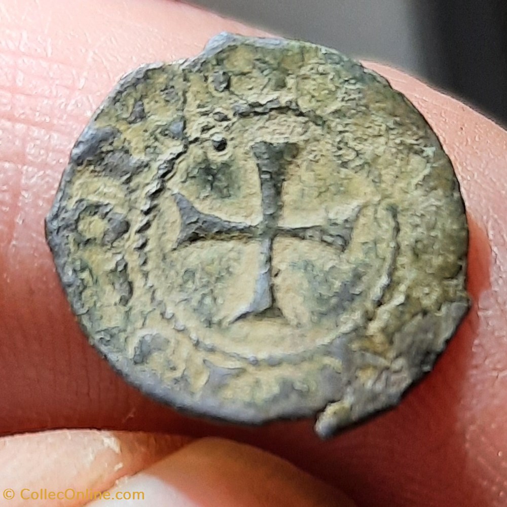 Eustache de levis A/Mitre et annelet R/Croix et besant D15.7 P0.48g C408 var pl 17/16 monnaies france feodales eustache de levis a mitre et annelet r croix et besant d15 7 p0 48g c408 var pl 17 16