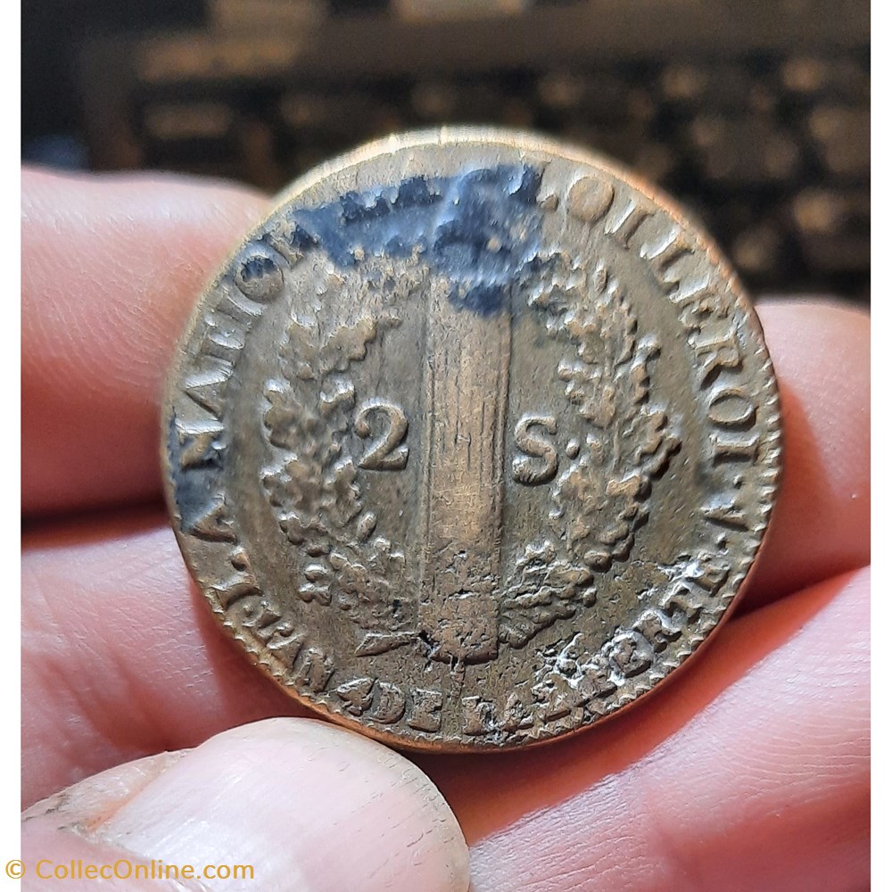 Louis XVI A/Tete nue a g R/Couronne de chene ,faisceau,bonnet D34.3 P24.57g C2449 DY1722 monnaies france modernes louis xvi a tete nue a g r couronne de chene faisceau bonnet d34 3 p24 57g c2449 dy1722