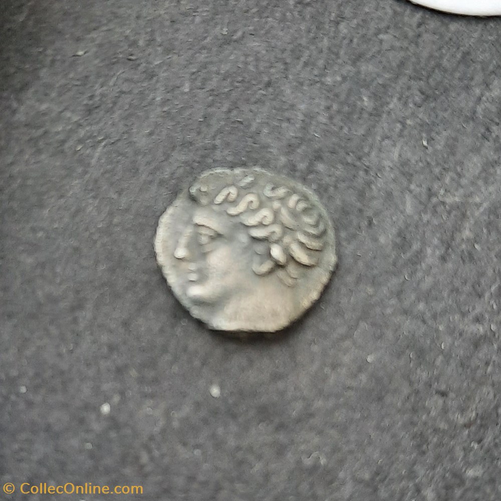 Marseille Obole A/Tete Apollon a g R/Roue MA -300-100 D9.6 P0.43 Feugere OBM 11-a monnaie antique av jc gauloise marseille obole a tete apollon a g r roue ma 300 100 d9 6 p0 43 feugere obm 11 a