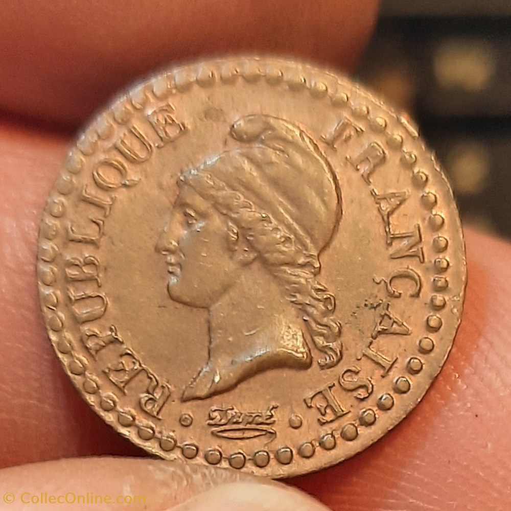 Directoire A / Tete Republique a g R/Legende D17.9 P2.36g F100/12 monnaies france modernes directoire a tete republique a g r legende d17 9 p2 36g f100 12