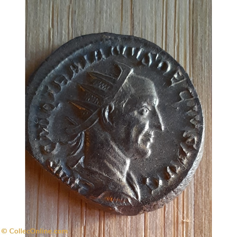 Trajan Dece A/ Tete radiee a d R/ Victoire a g +249+250 D 22.6 P3.92g RCV 9386 C111 RIC 29c monnaie antique av jc ap romaine republicaine imperiale trajan dece a tete radiee a d r victoire a g 249 250 d 22 6 p3 92g rcv 9386 c111 ric 29c