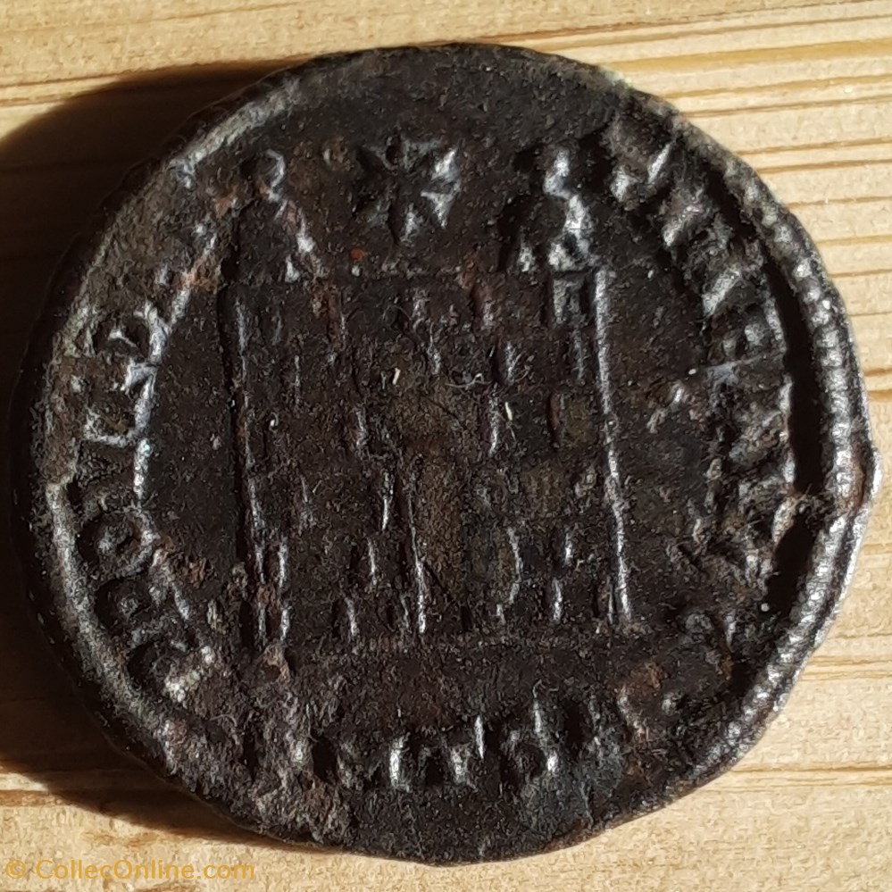 Constantin 1° A/Tete lauree a d R /Porte de camp +326+328 D 19.6 P3.02g RIC153 LRBC829 monnaie antique av jc ap romaine republicaine imperiale constantin 1 a tete lauree a d r porte de camp 326 328 d 19 6 p3 02g ric153 lrbc829